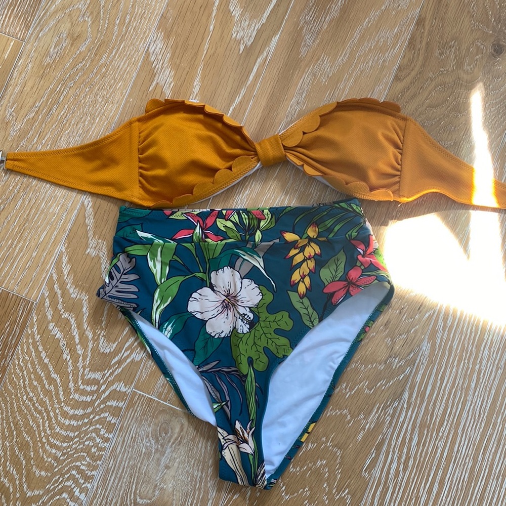 Cupshe High waisted bikini🌷 - Picture 3 of 3